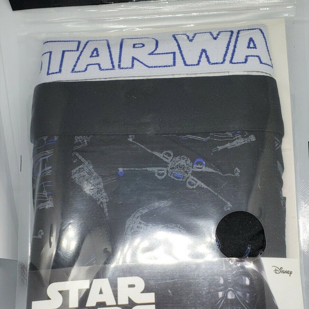 BRAND NEW MEN’S DISNEY STAR WARS 2 PAC of BLACK &